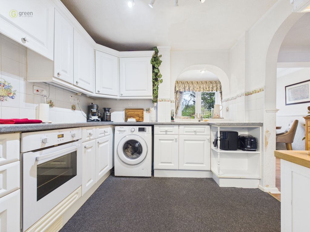 Property photo 3 of 44 Cam01332G0Pr0672Still009