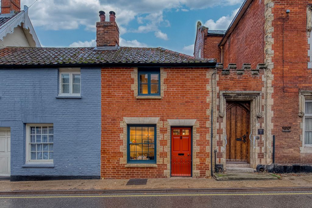 Property photo 1 of 14