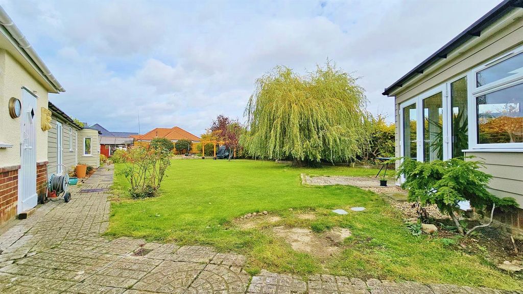 Property photo 3 of 40 Outside - Rear