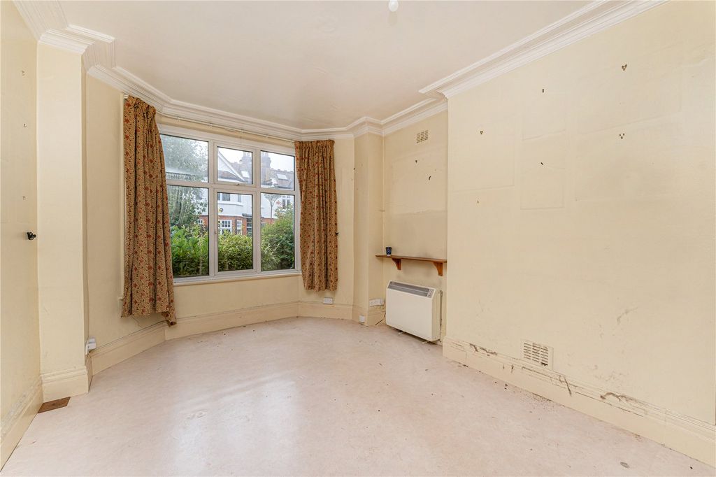 Property photo 2 of 25 Picture No. 01