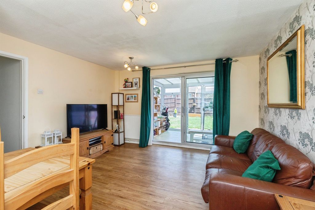 Property photo 3 of 15