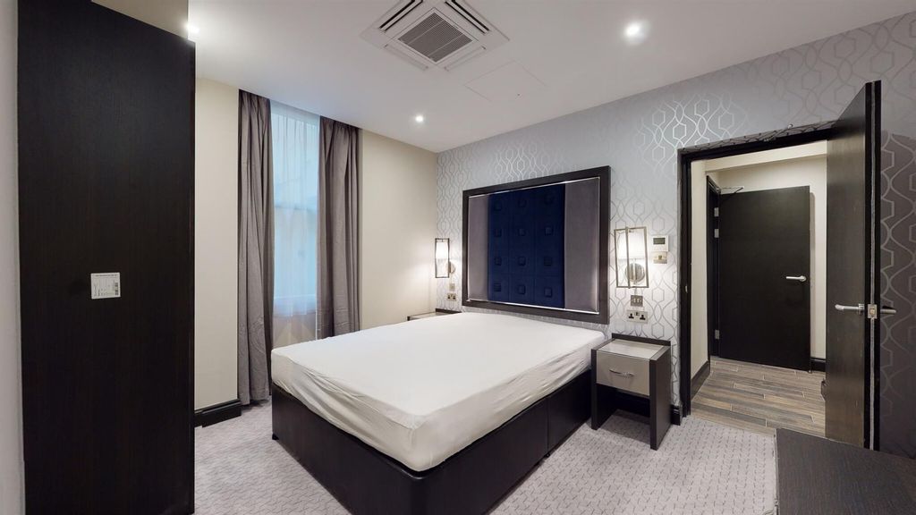 Property photo 3 of 9 6225F3Fa7d9d49001282534A-51688E93-c6c2-46Ca-878c-7