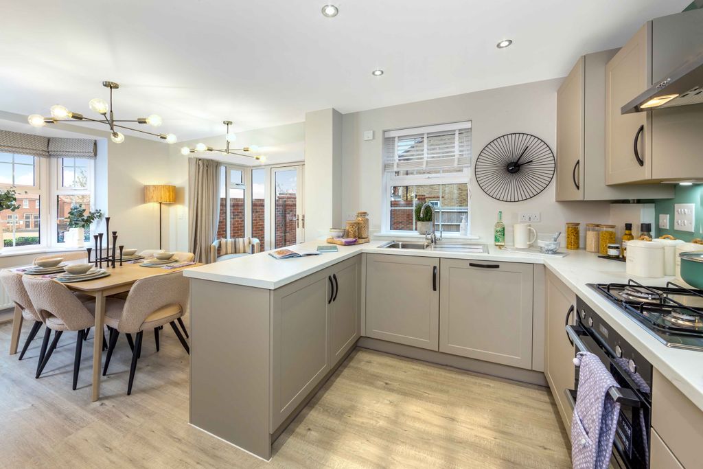 Property photo 2 of 9 Hertford Kitchen/Diner