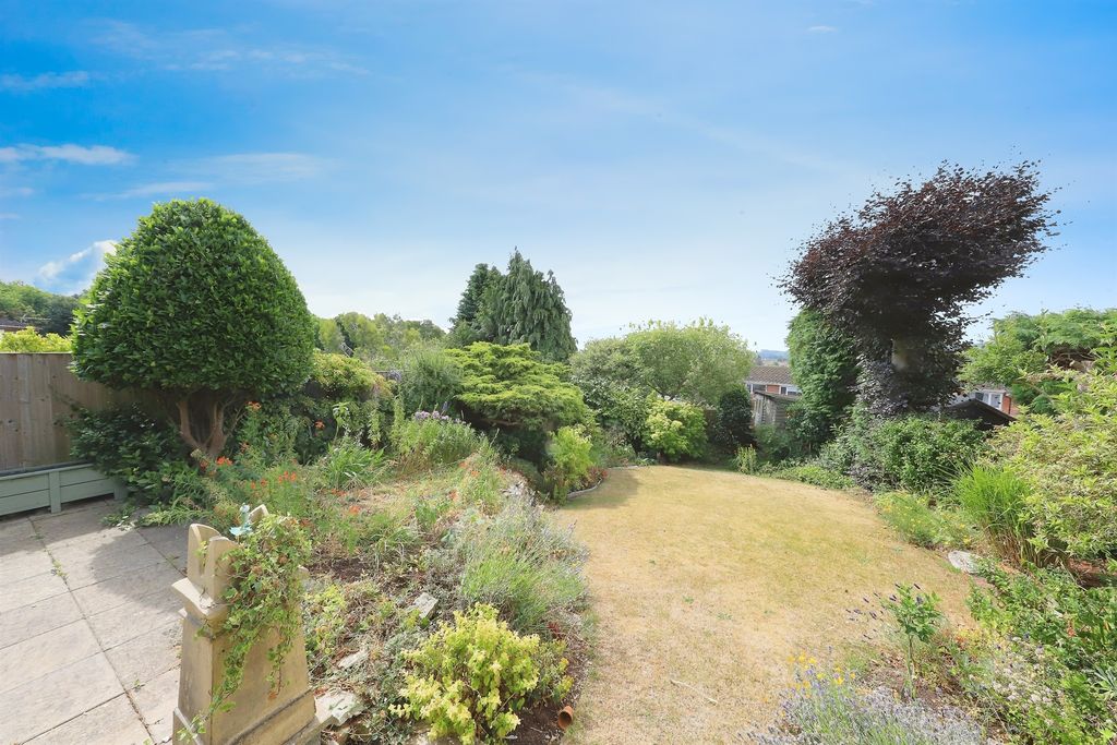 Property photo 3 of 24
