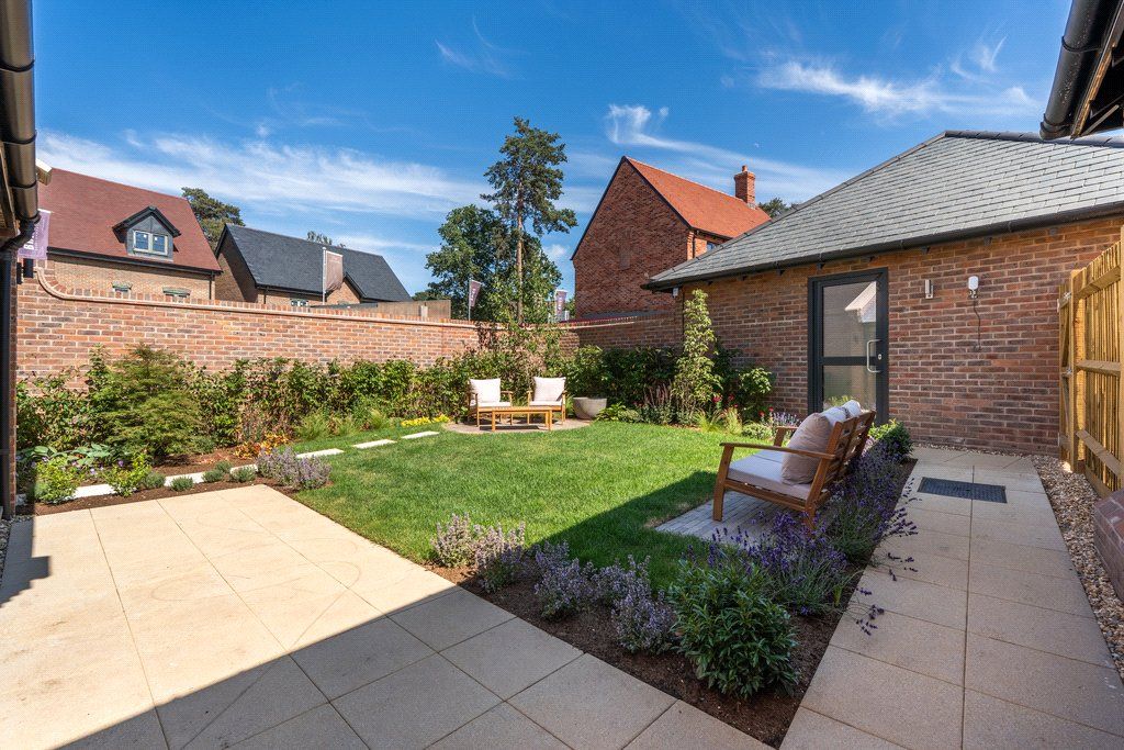Property photo 2 of 47 Rear Garden
