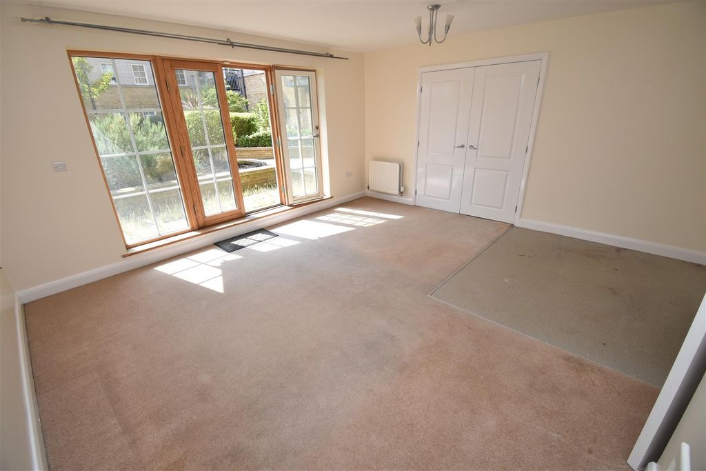 Additional image 4 of 2 bed flat for saleLower Burlington Road, Portishead. BS20