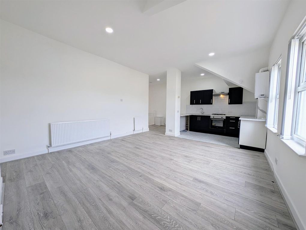 Property photo 1 of 9 Living Room