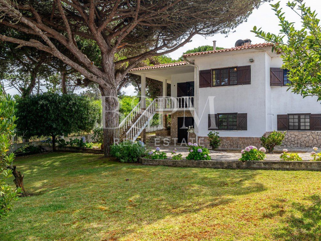 Property photo 1 of 45 Amazing Location, Spacious 5 Bedroom Villa Heated 10m Pool & Self-Contained Annexe 1 Min Walk To Óbidos Lagoon Al Licence