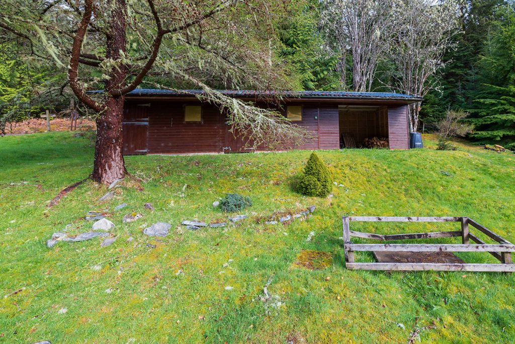 Property photo 3 of 7