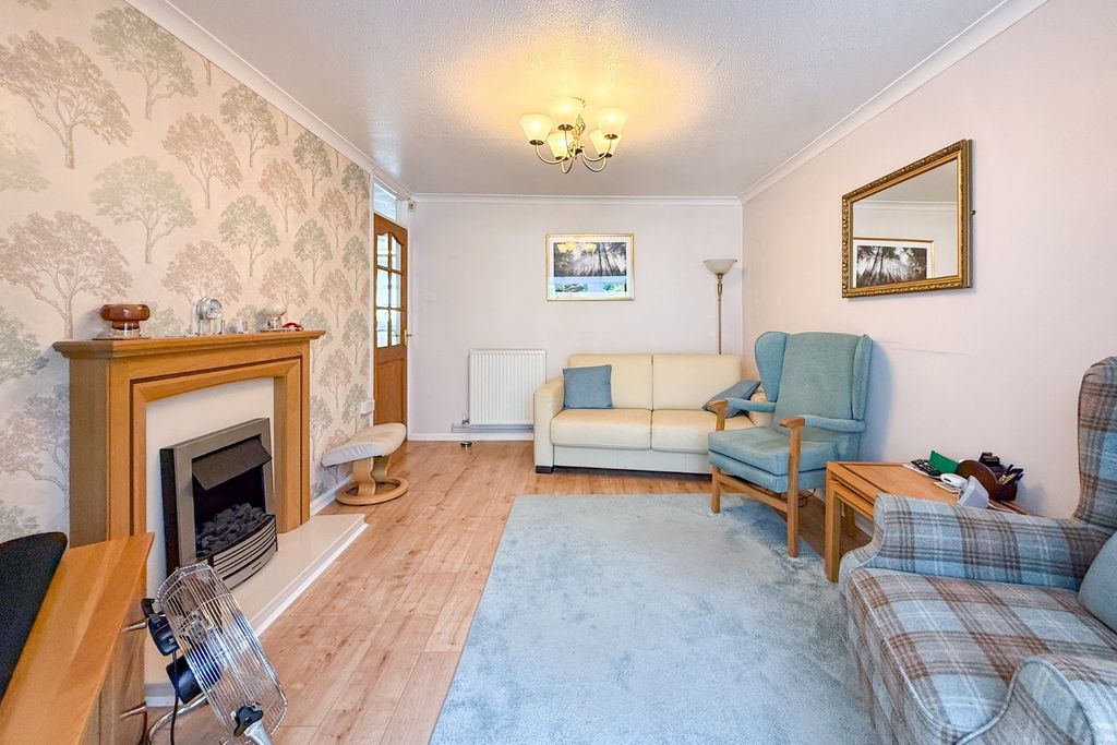Property photo 3 of 11 5238863