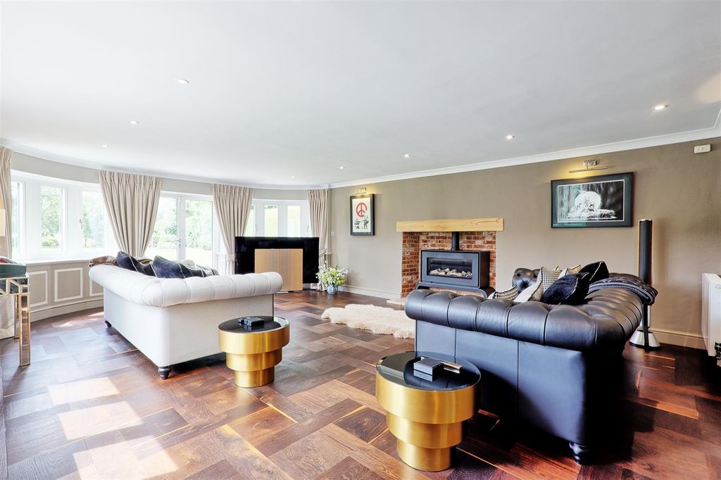Property photo 3 of 48 Img_2084_5_6_Easyhdr-Interior3.Jpg