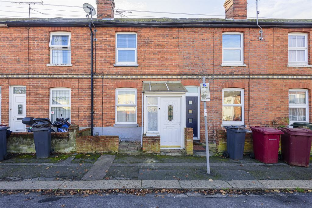 Property photo 1 of 9 (Main)