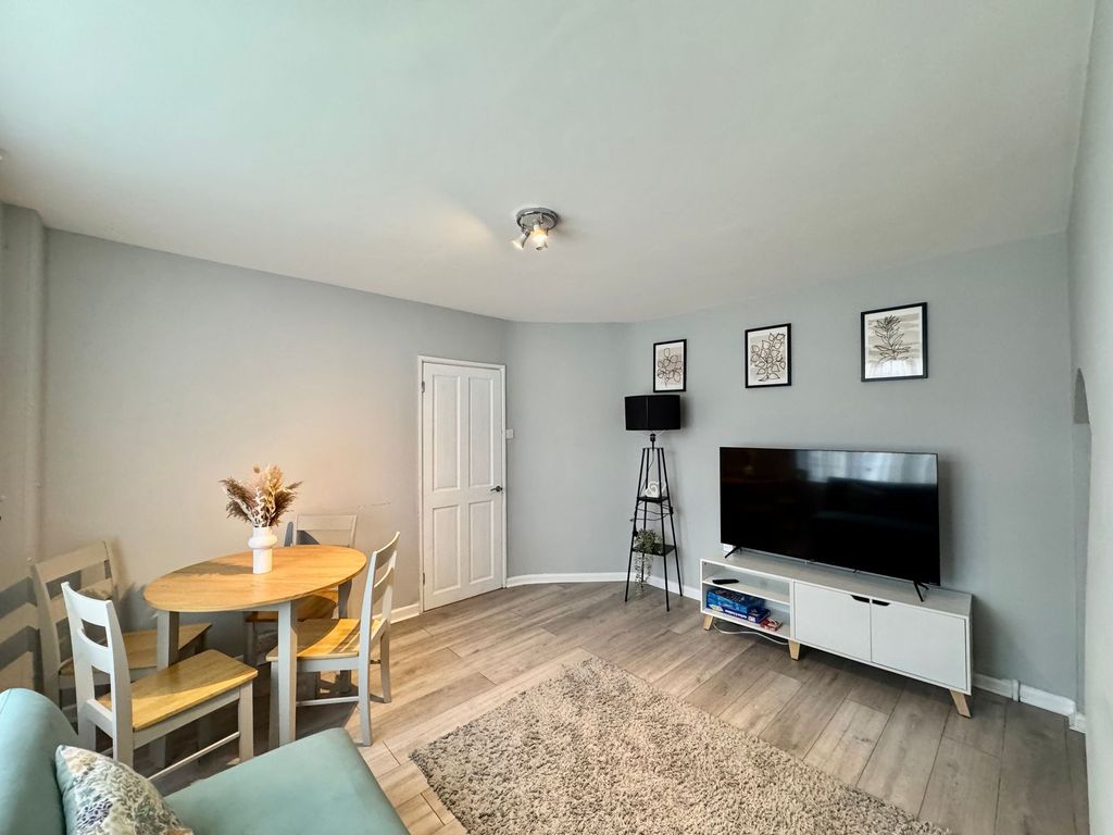 Property photo 1 of 14 Lounge/Dining Area