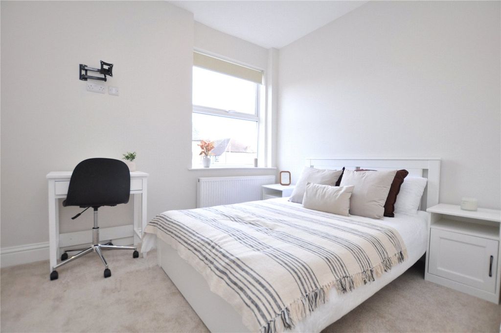 Property photo 1 of 6 Picture No. 10