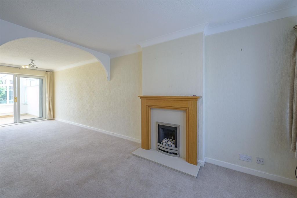 Property photo 3 of 22