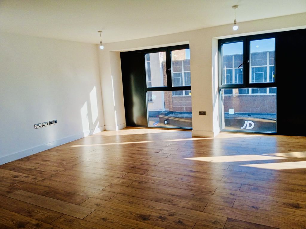 Property photo 1 of 9 2 Bed Flat To Rent High Street, Hounslow Tw3 1Hl