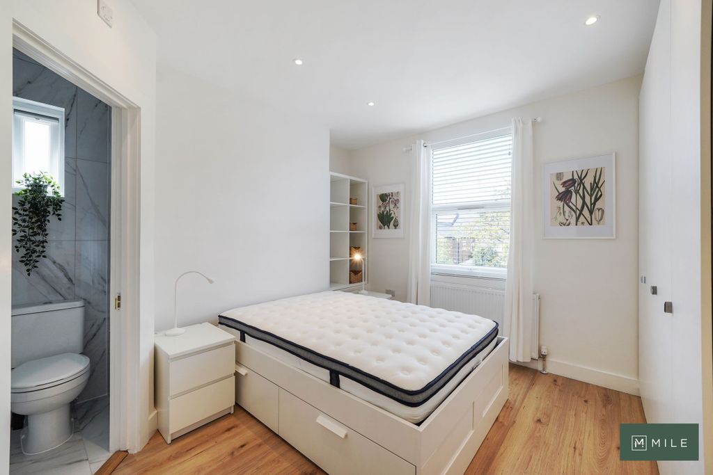 Property photo 2 of 13 92B Furness Road - Wb5Cgwttmzyfgrh3Qnsj