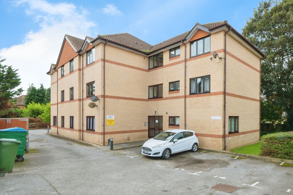 Property photo 1 of 12