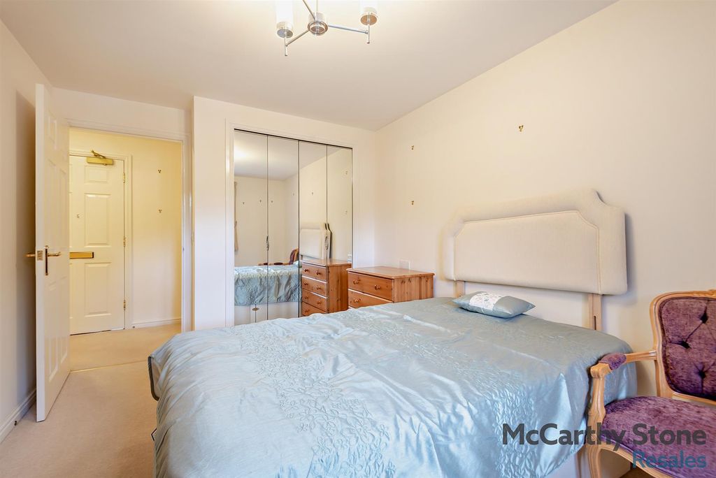 Additional image 11 of 1 bed flat for saleRadford Court, Tower Road, Liphook GU30