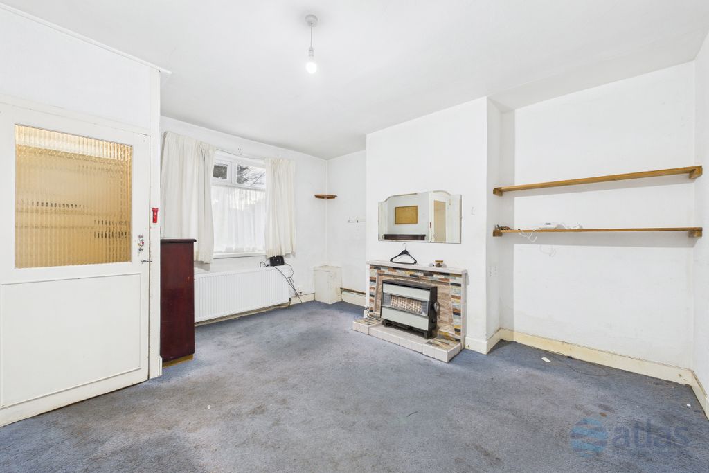 Property photo 2 of 12 Lounge