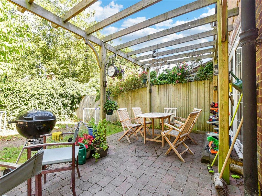 Property photo 3 of 11 Patio