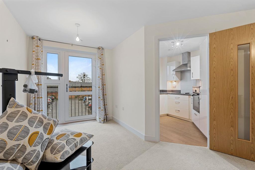 Property photo 3 of 11 03-45201F27-0106-40d7-9F76-B00851923F69Dsc08079-Me
