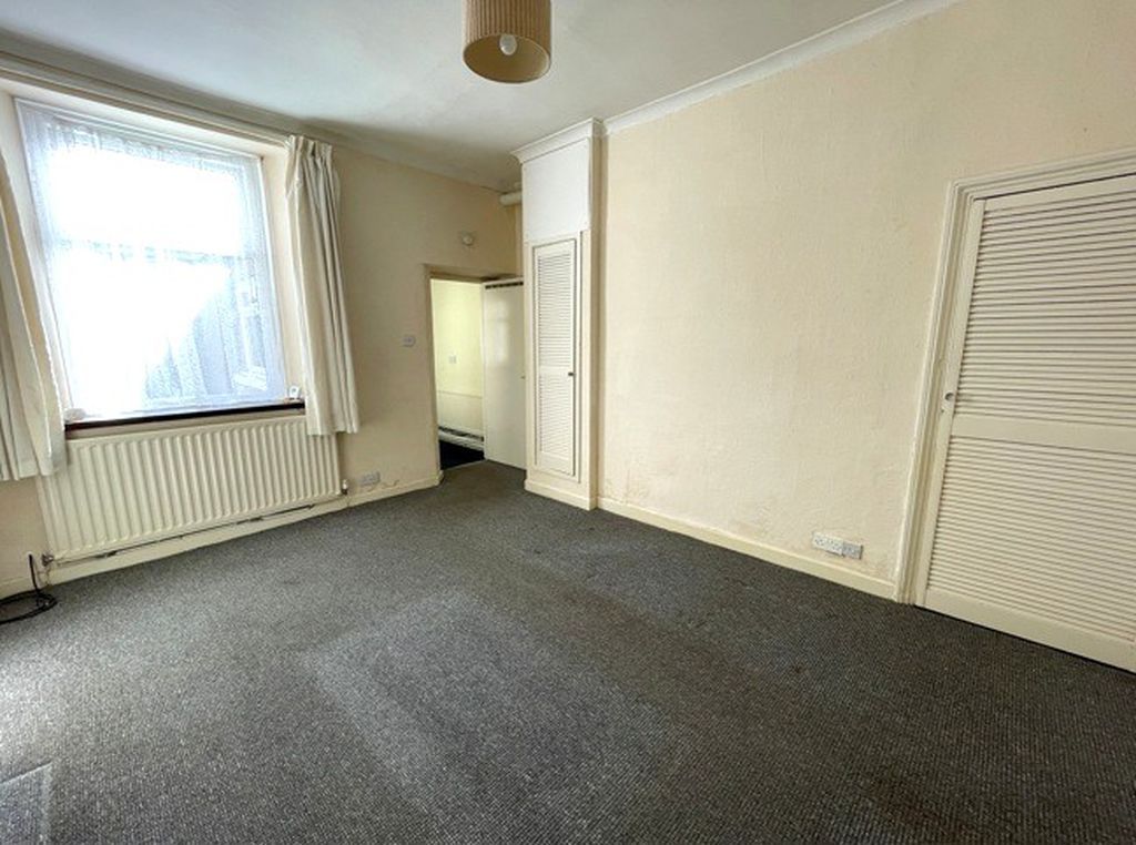 Property photo 2 of 7 Photo 7