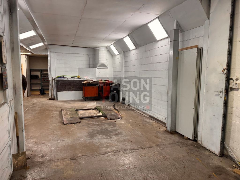 Property photo 3 of 6