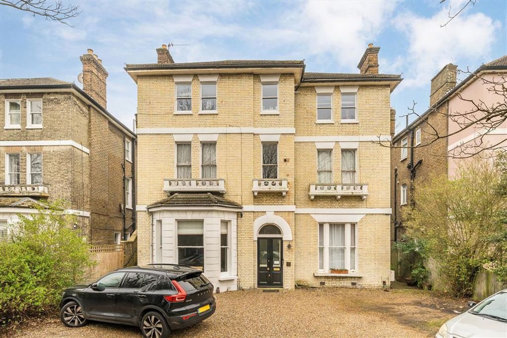 Property photo 1 of 8