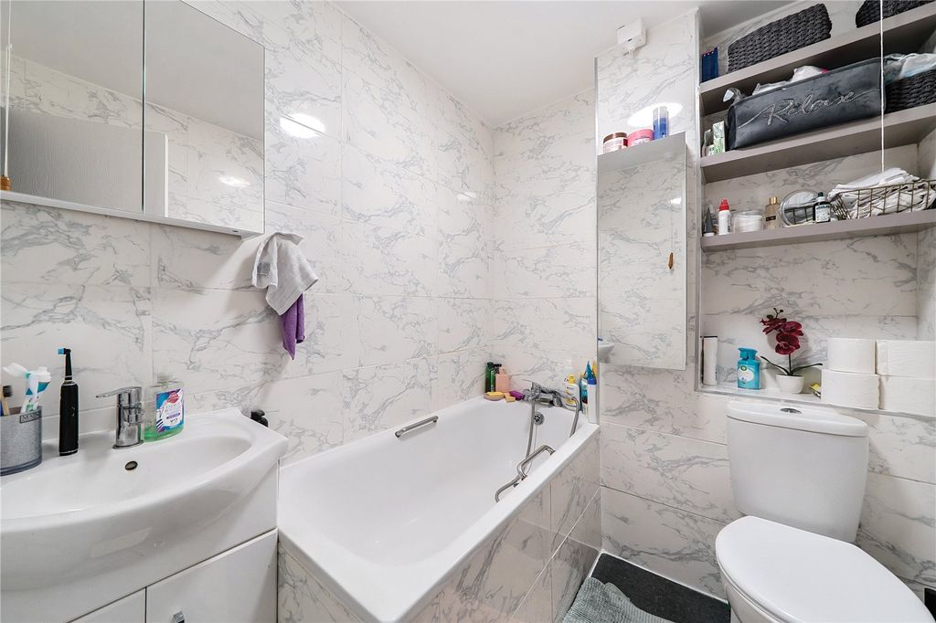 Property photo 3 of 15 Picture No. 01