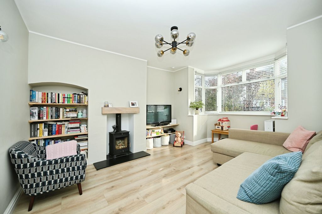 Property photo 2 of 22