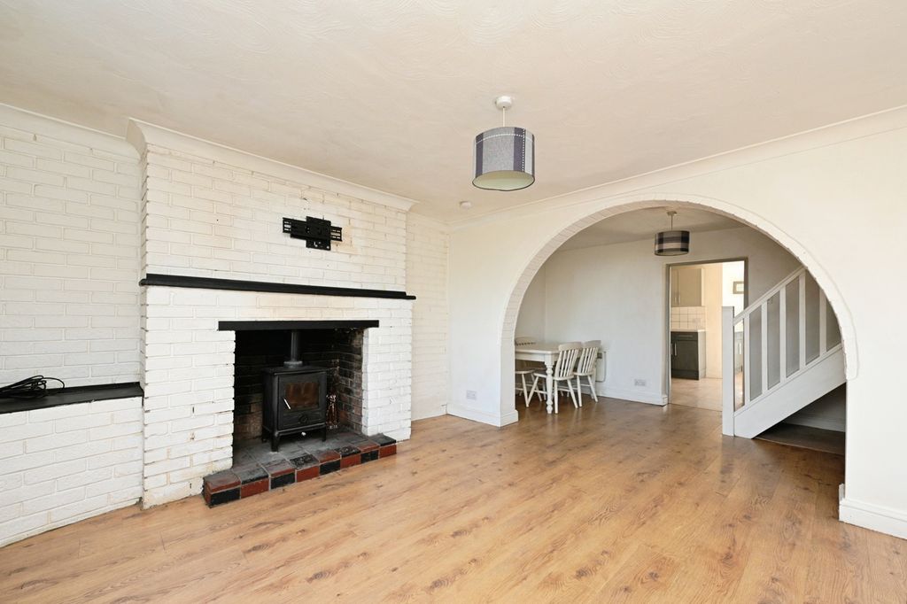 Property photo 2 of 16 Photo