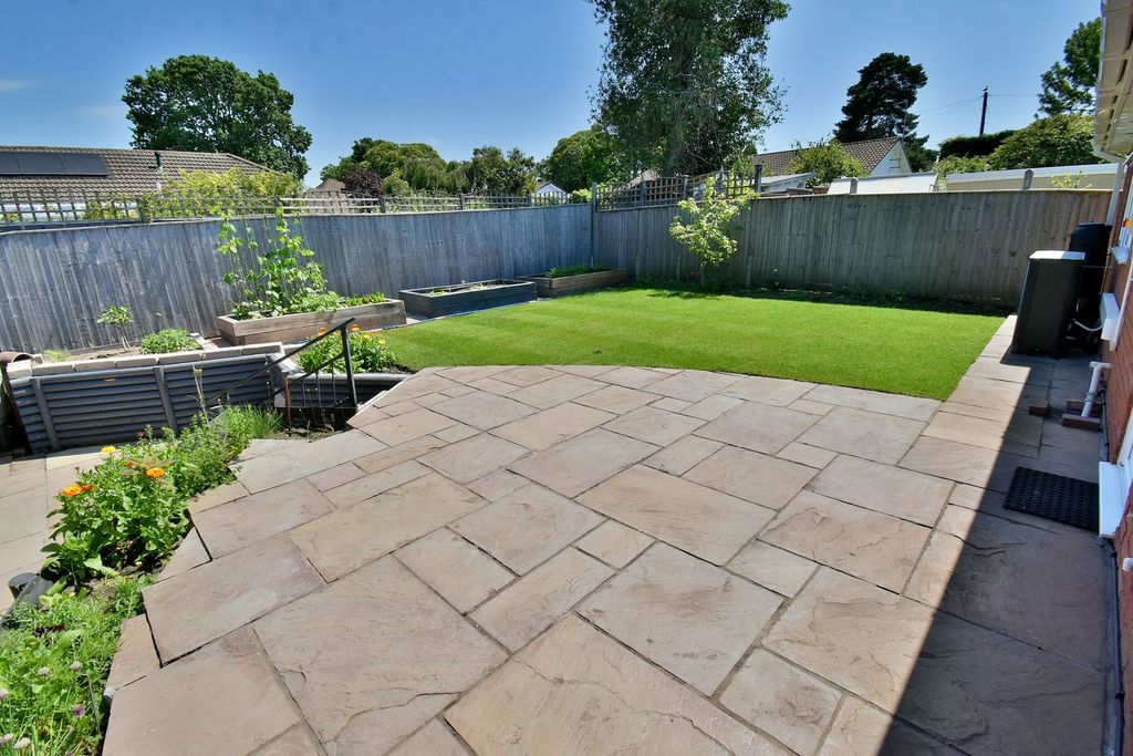 Property photo 2 of 22