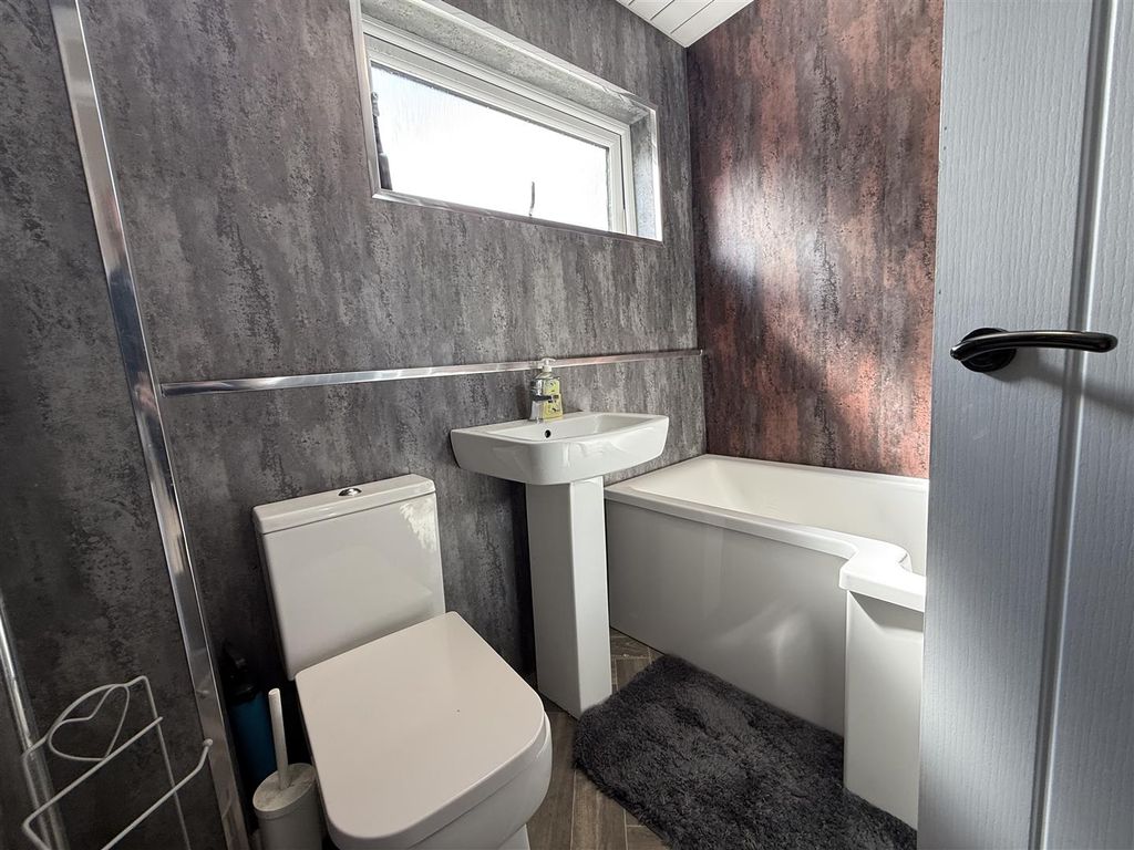 Property photo 2 of 12 Img_4965.Jpeg