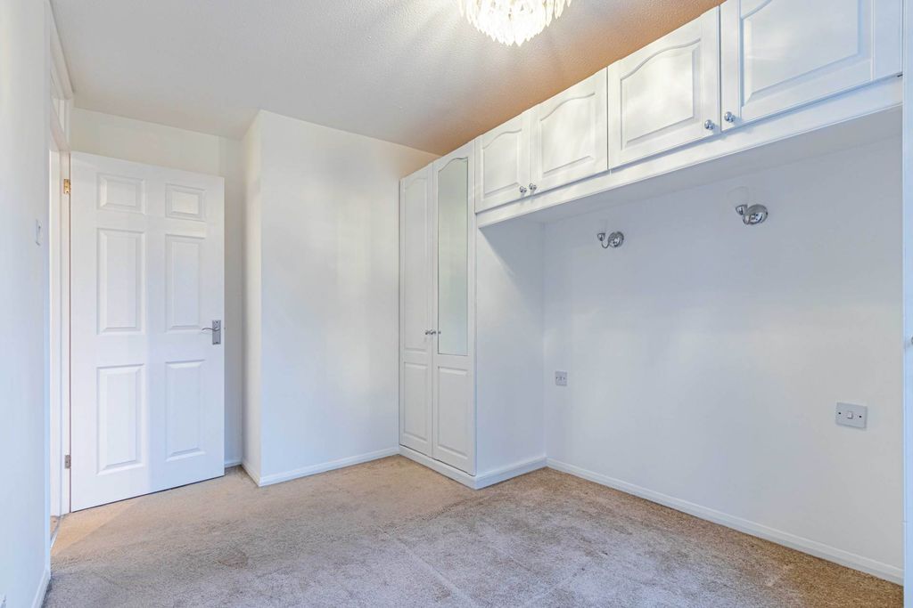 Property photo 2 of 21 Photo