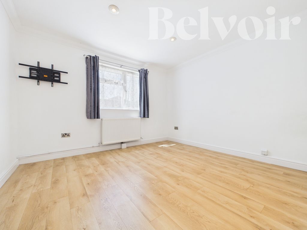 Property photo 2 of 30