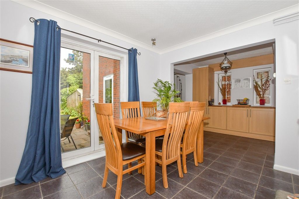 Property photo 3 of 17 Dining Area