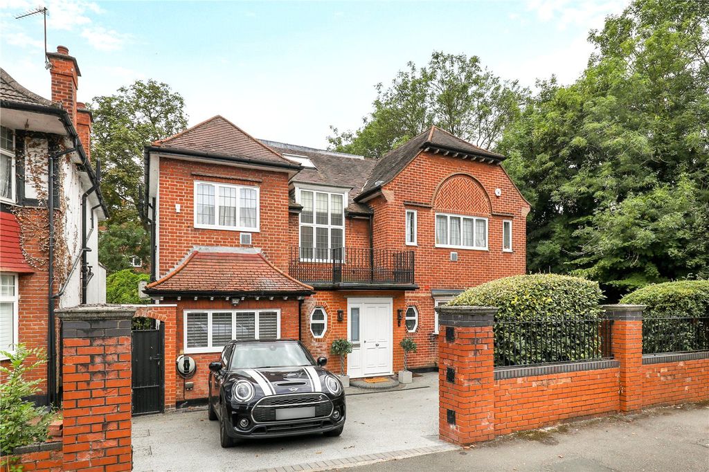 Property photo 1 of 27 Picture No. 26