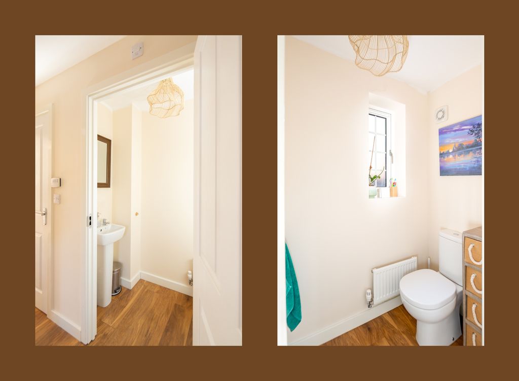 Property photo 3 of 26 Cloakroom