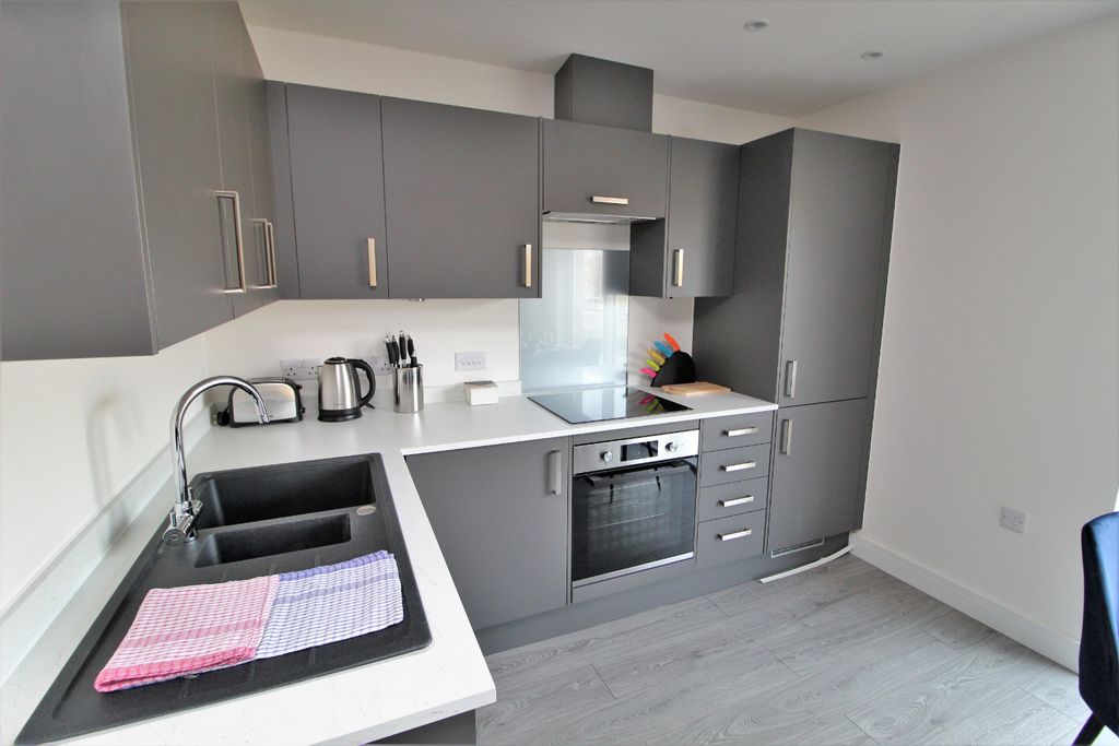 Property photo 3 of 12 1282512