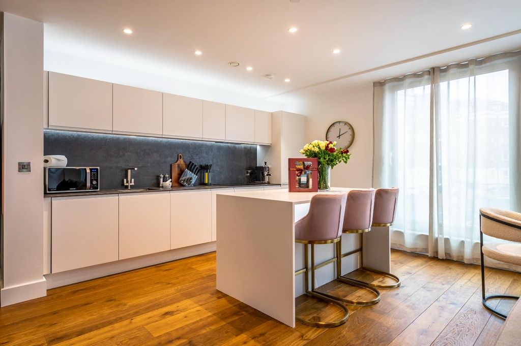 Property photo 1 of 14 Kitchen