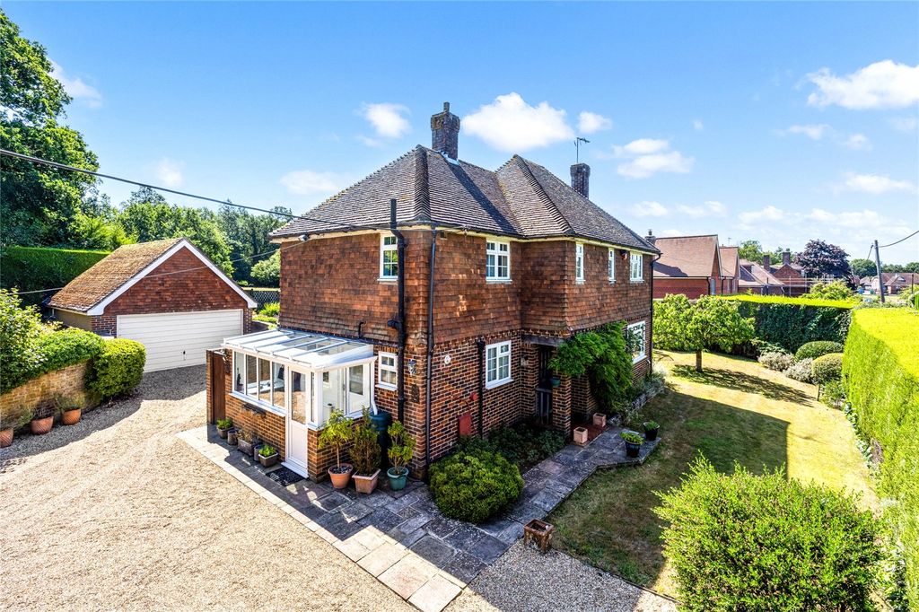 Property photo 1 of 17 Exterior