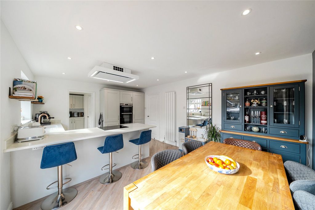 Property photo 3 of 22 Picture No. 05