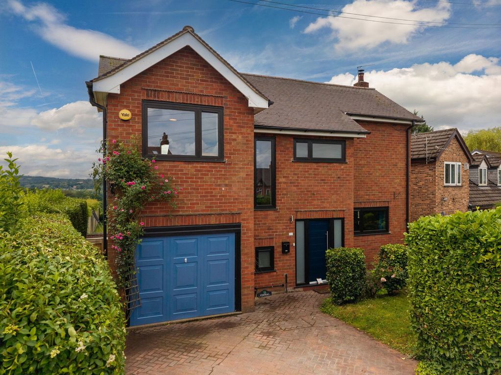 Property photo 1 of 31