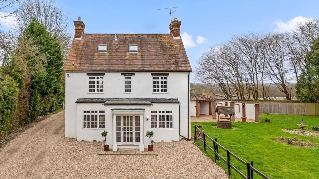 Property photo 1 of 31