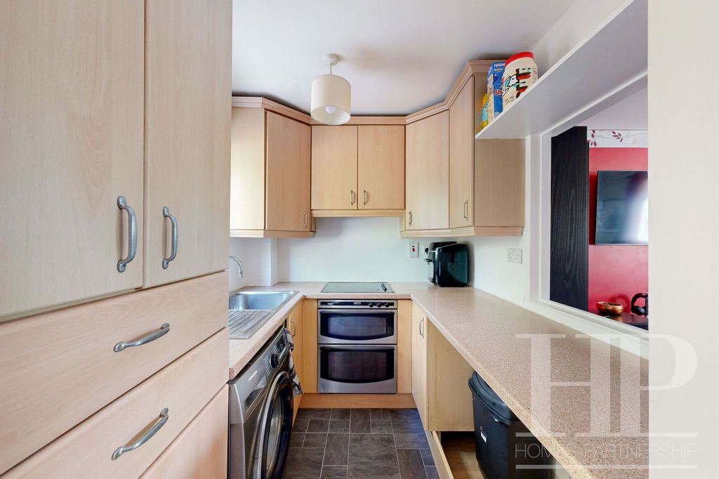 Property photo 3 of 19