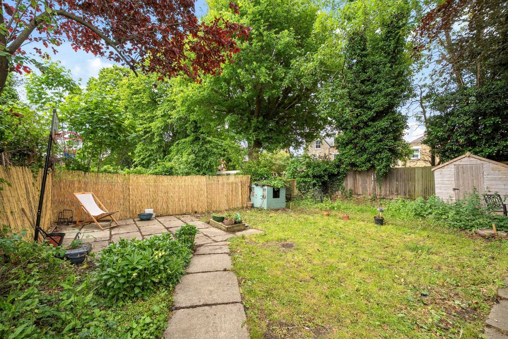 Property photo 2 of 13 Picture No. 20