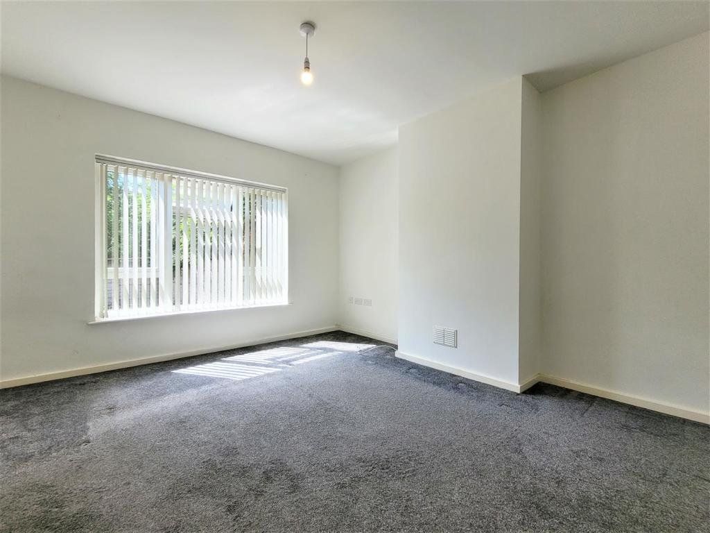 Property photo 2 of 9 Picture No. 10