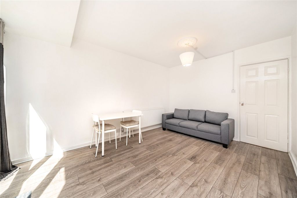 Property photo 3 of 11 Reception Room