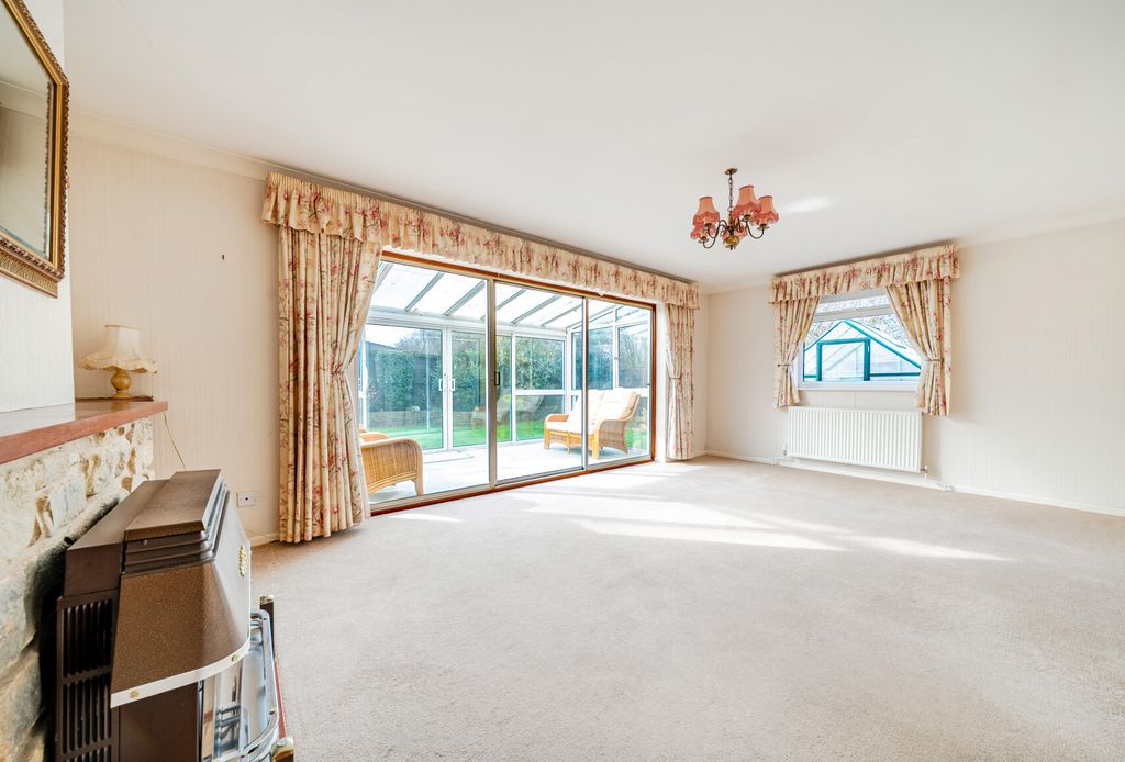 Property photo 2 of 27 1416441-15-69944F...
